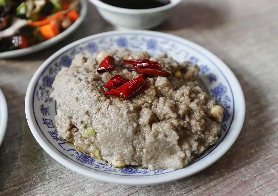 麻豆腐：老北京风味的传统小吃